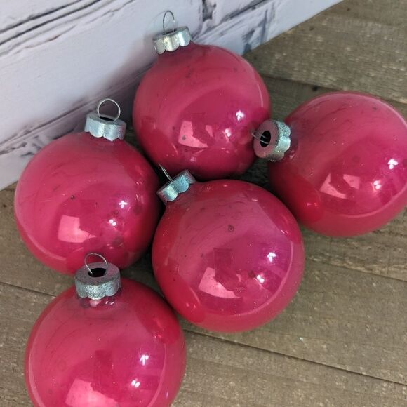 Vintage glass Christmas tree baubles, pink christmas tree ornaments, mercury - Picture 4 of 5